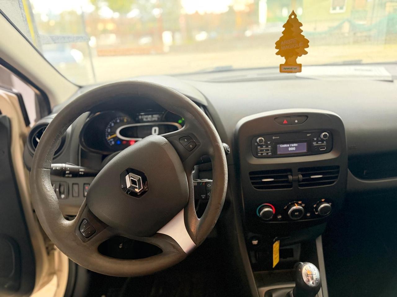 Renault Clio 1.5 dCi 8V 75CV Start&Stop 5 porte Duel