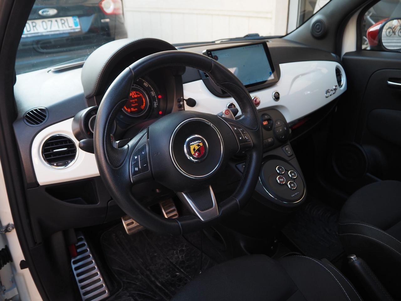 Abarth 500 C 1.4 Turbo T-Jet MTA