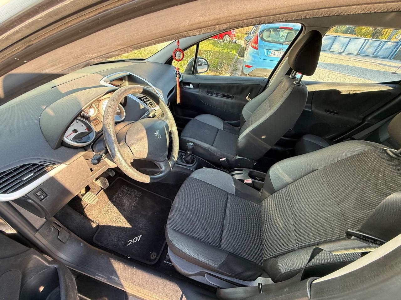 Peugeot 207 1.4 VTi 95CV SW Special Edition