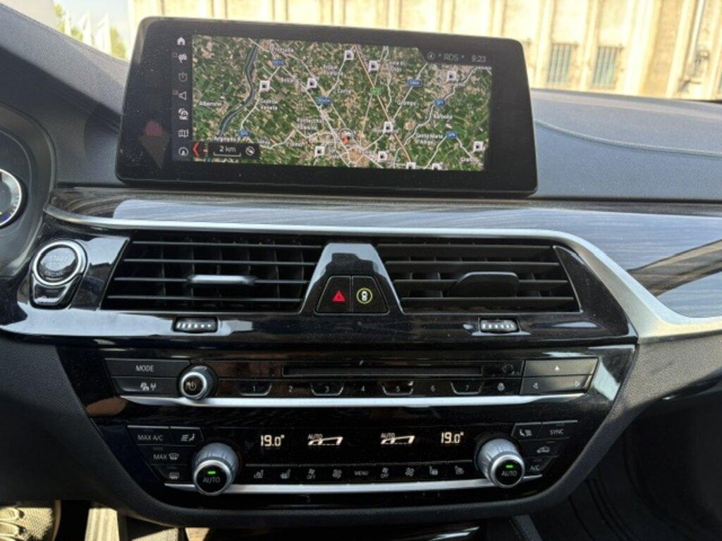 BMW Serie 5 Touring 520 d Luxury xDrive Steptronic