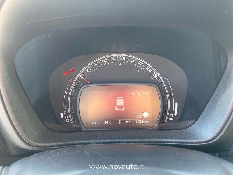 Toyota Aygo X 1.0B (72 CV) Lounge S-CVT