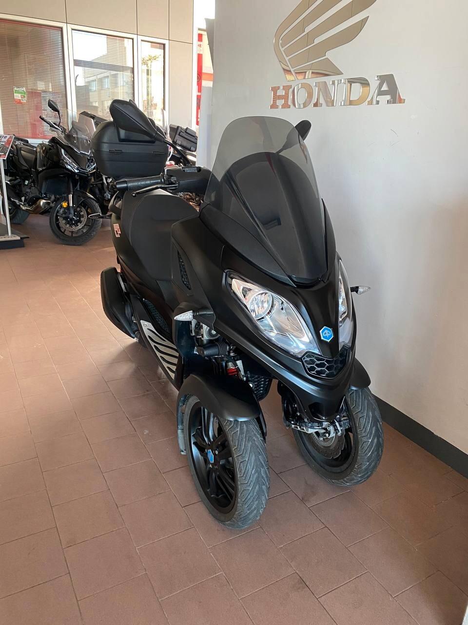 Piaggio MP3 300 sport mpe