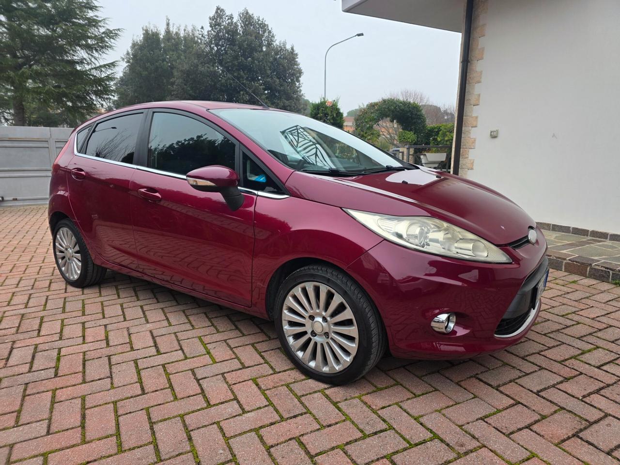 Ford Fiesta 1.2 16V 5p. Clever
