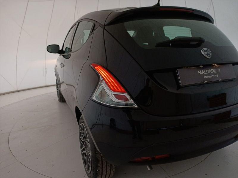 Lancia Ypsilon III 2021 1.0 firefly hybrid Oro s&s 70cv