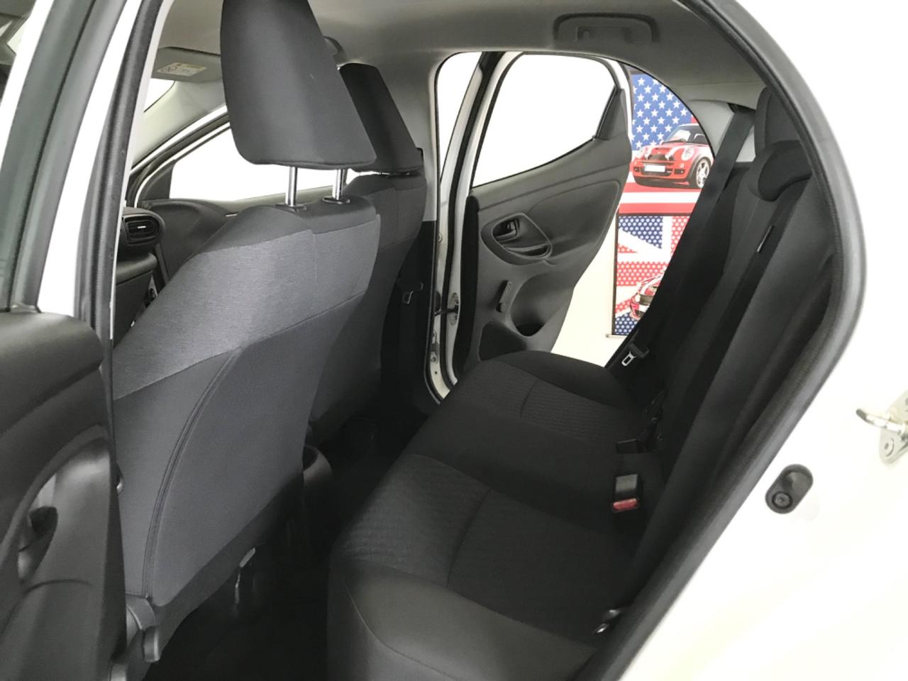 Toyota Yaris 1.0 5 porte Active