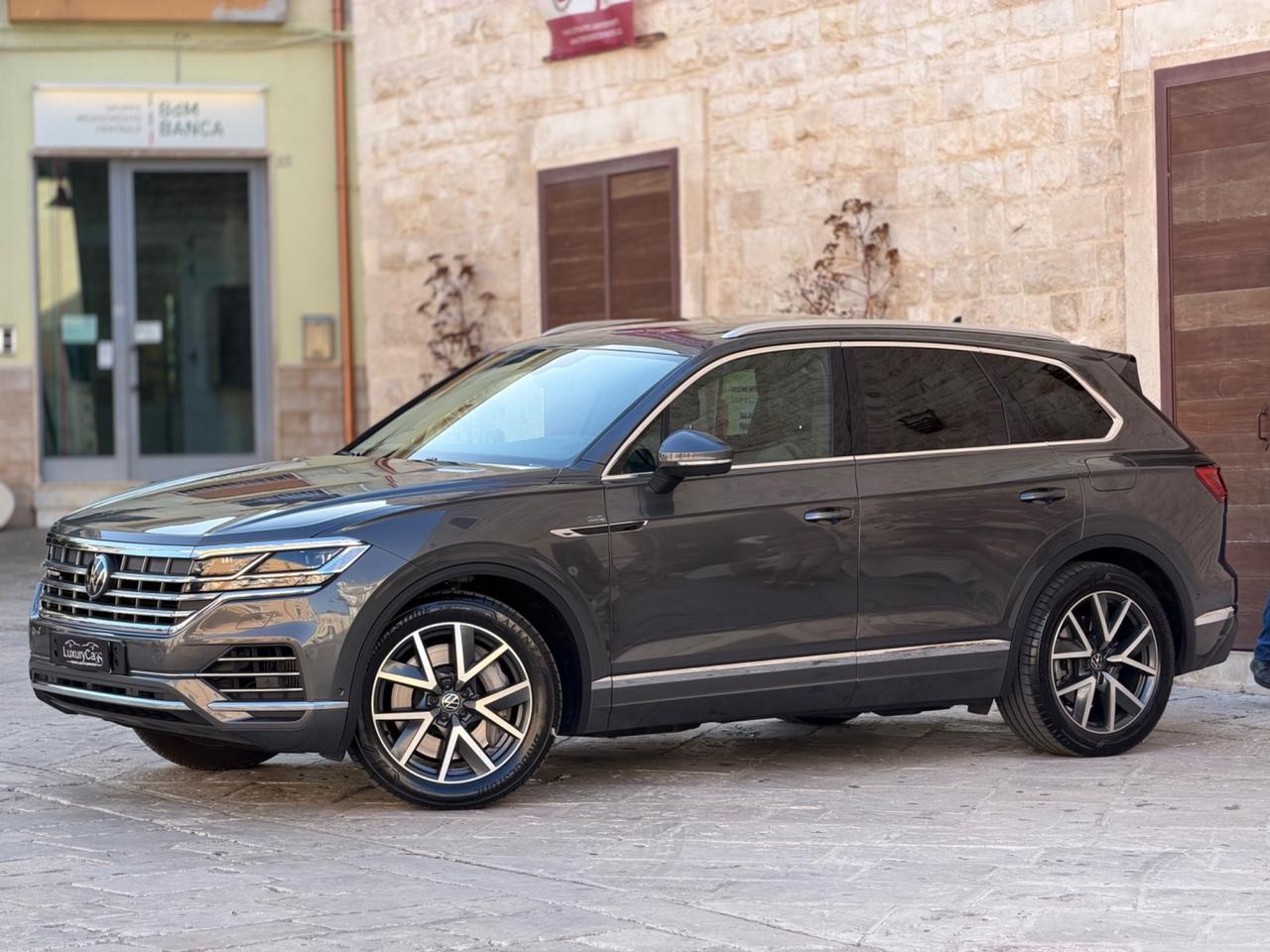 VOLKSWAGEN TOUAREG 3.0 V6 EHYBRID 340 CV PLUG-IN HYBRID