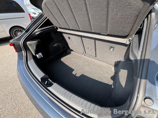 SEAT Leon 1.0 eTSI 110 CV DSG FR "LISTNO ? 33.886,73"