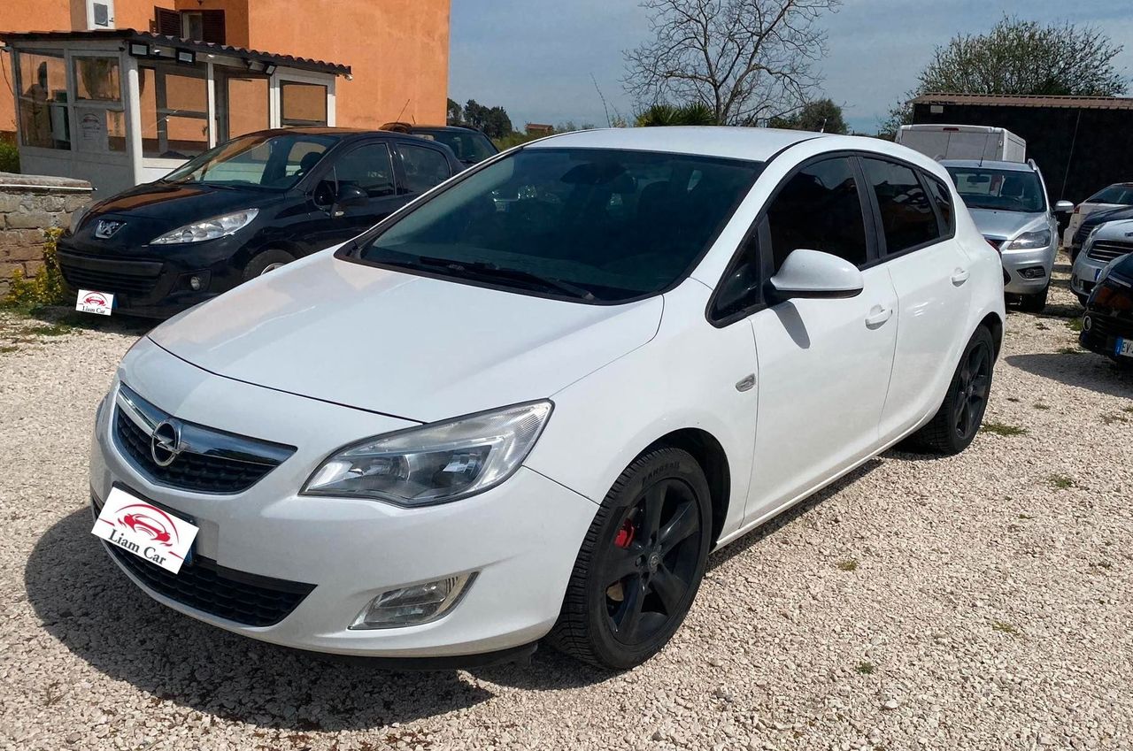 Opel Asta 1.4 140 cv Sport Gpl (appena rinnovato)