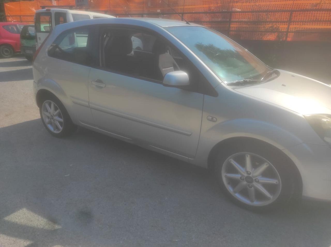 Ford Fiesta 1.4 TDCi 3p. Ghia
