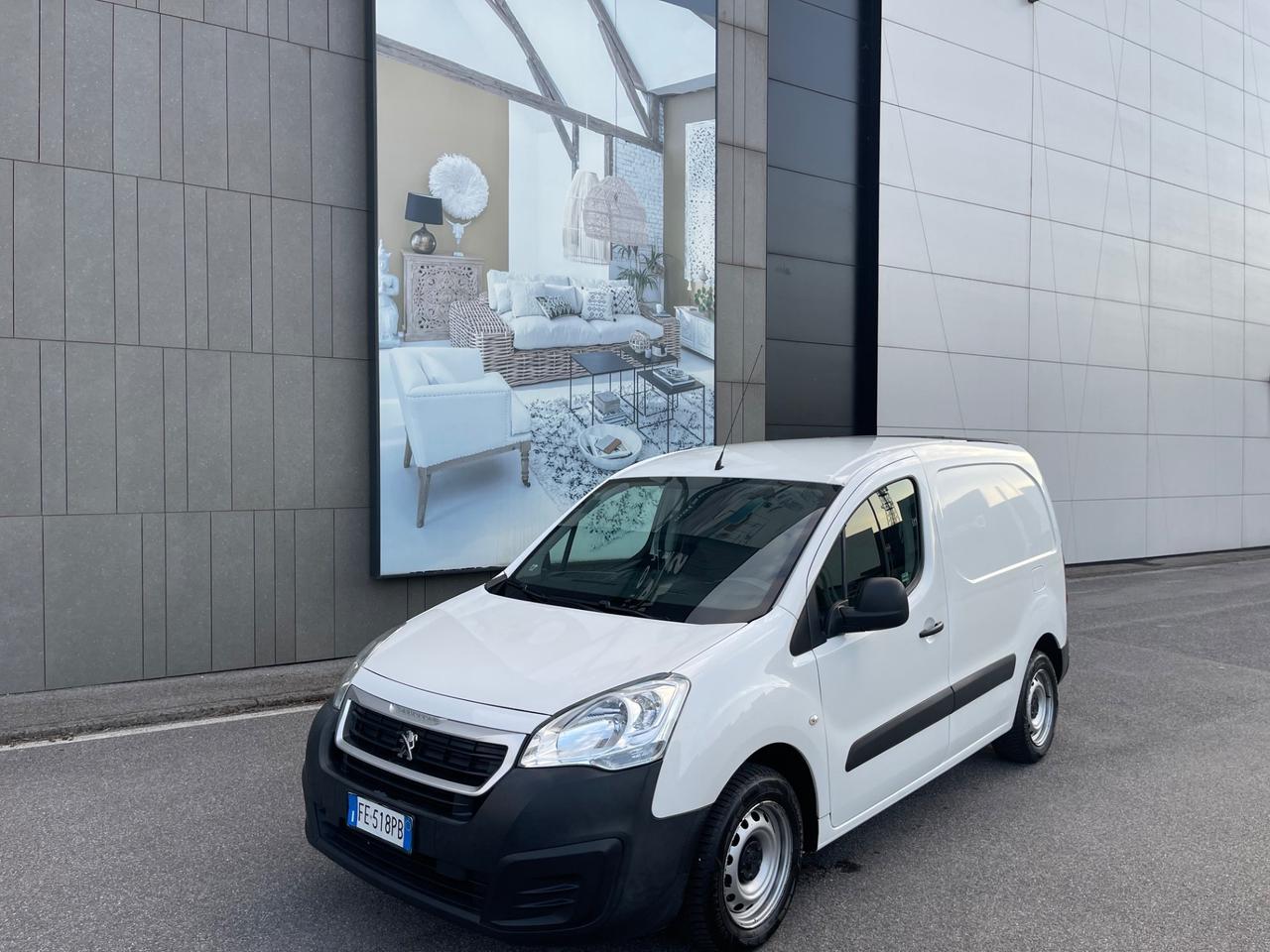 Peugeot Partner Tepee Mix BlueHDi 100 Active