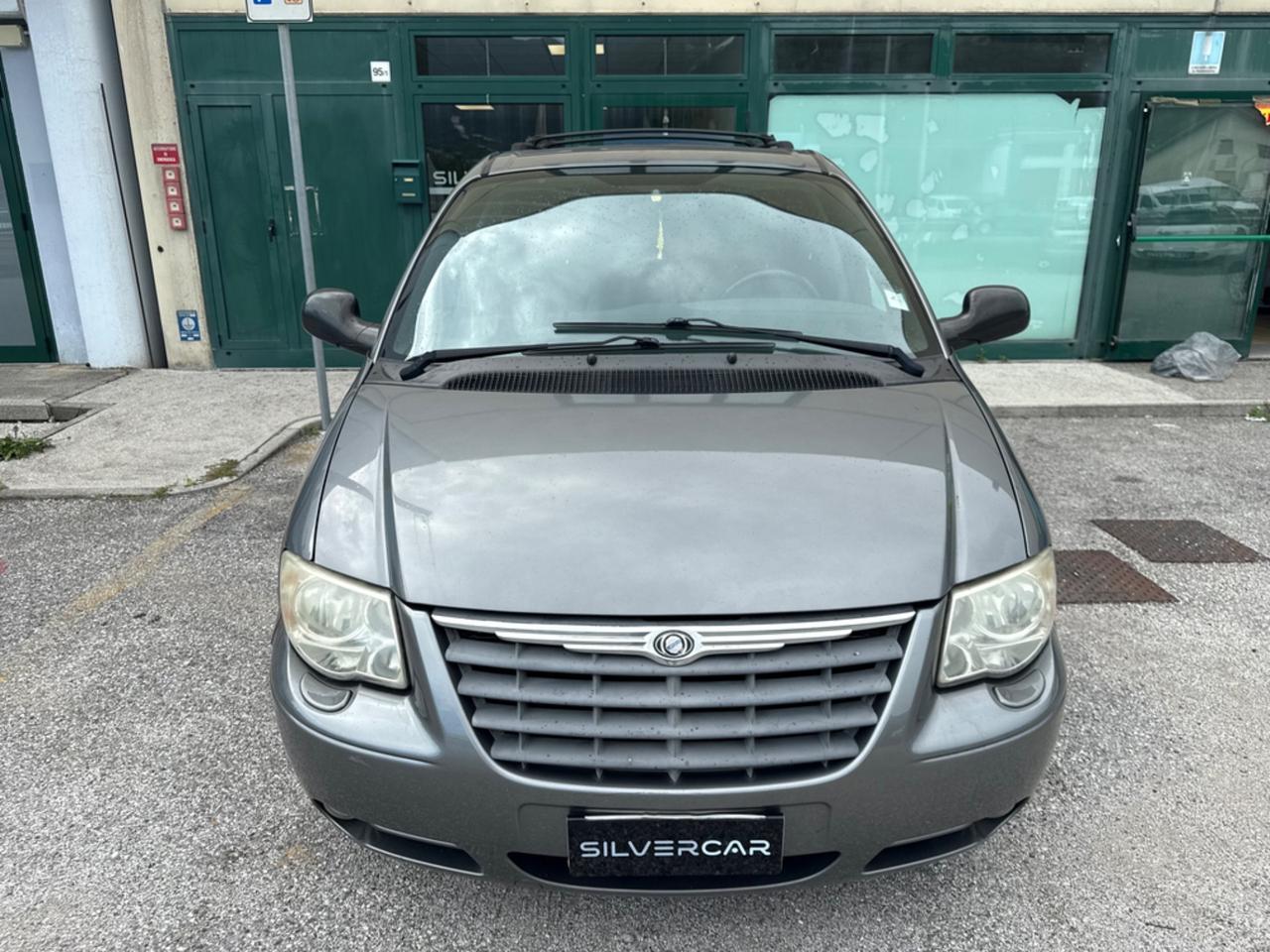 Chrysler Voyager - 7 POSTI