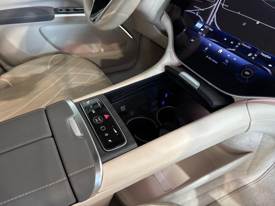 Mercedes EQS SUV 580 AMG Line Business Class 4Matic Auto