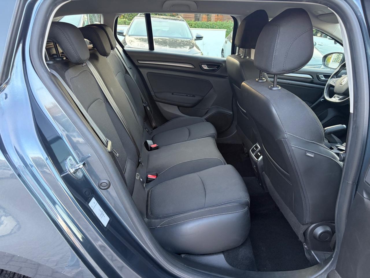 Renault Megane Mégane Sporter Blue dCi 115 CV EDC Business