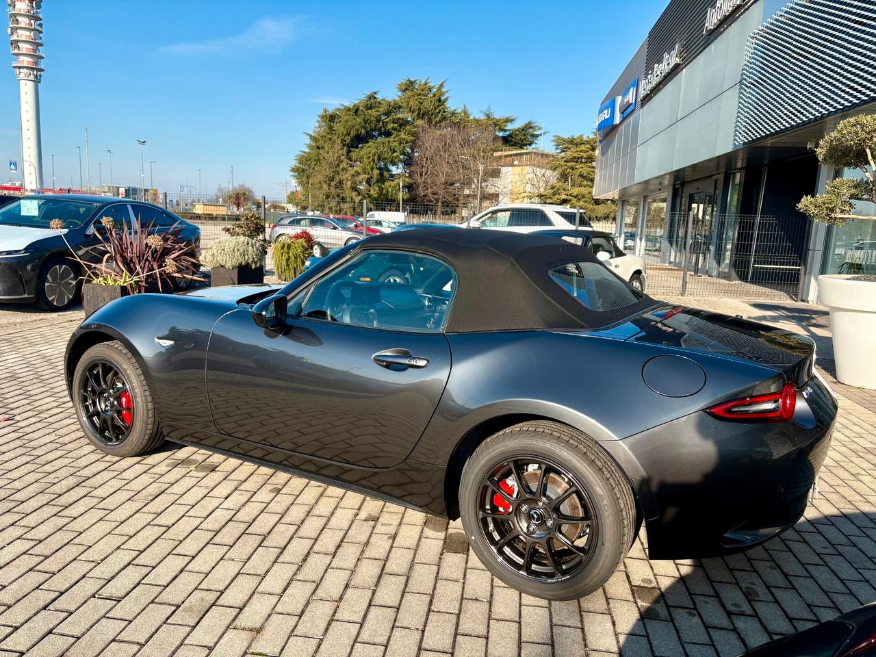 Mazda MX-5 1.5L Skyactiv-G Homura