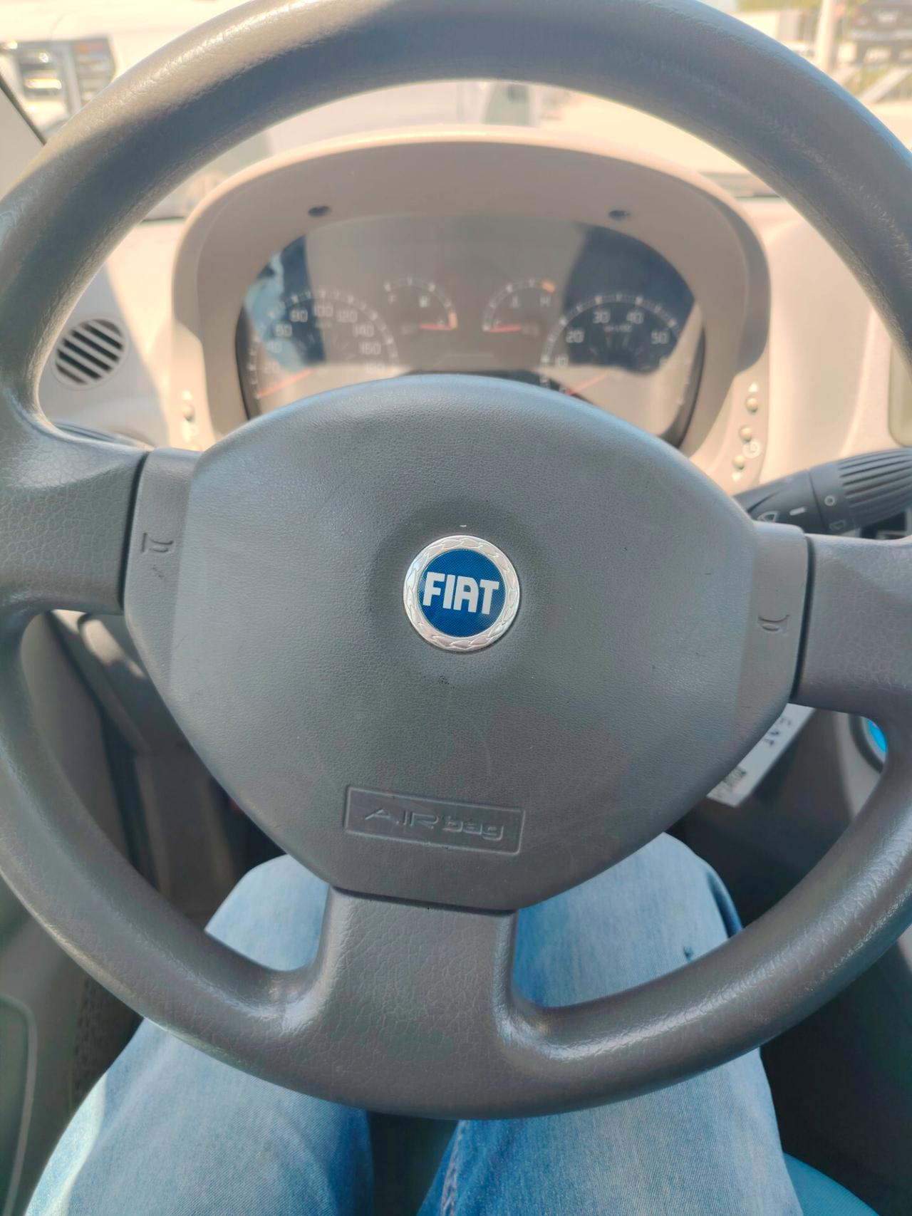 Fiat Panda 1.2 Emotion - NEOPATENTATI
