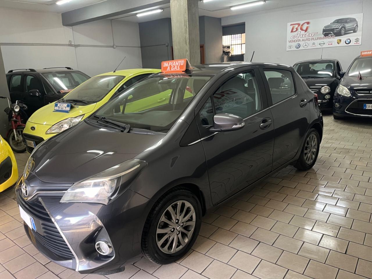 Toyota Yaris 1.0 gpl red edition full 2016