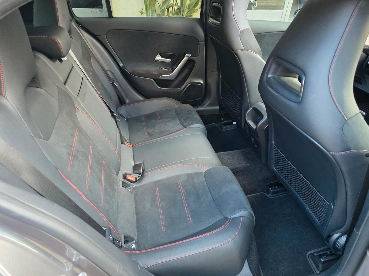 Mercedes A 180 d 1950 cc AMG/Premium/Tetto/Luci Ambiente...