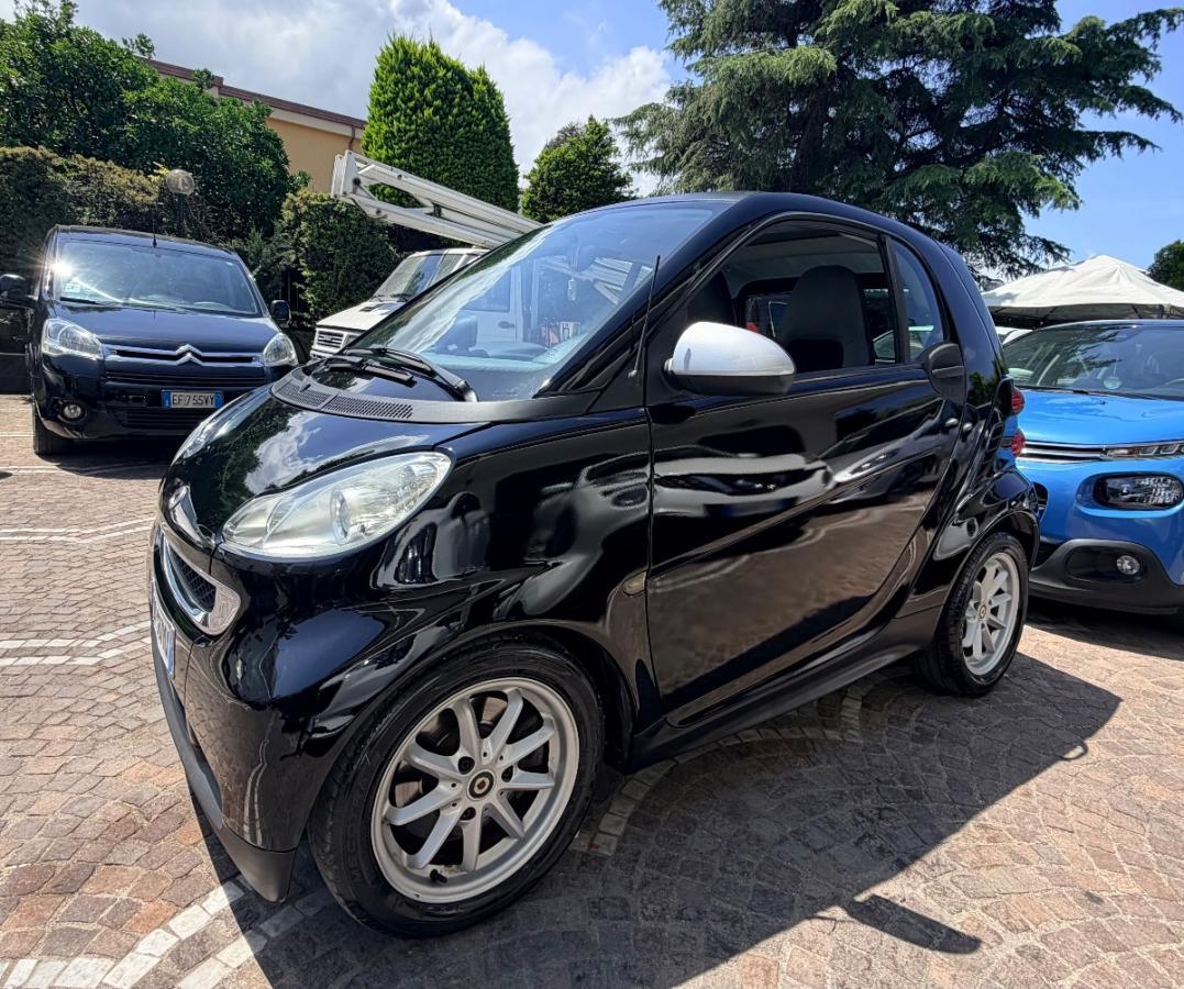 SMART Fortwo 1000 52 kW MHD coupé passion