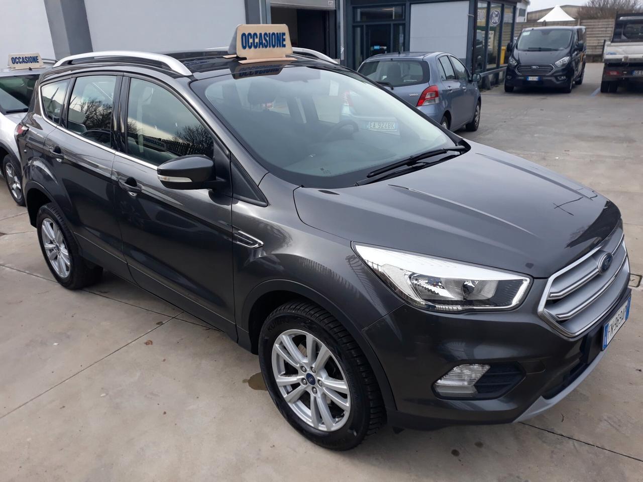 Ford Kuga 1.5 TDCI 120 CV Titanium UNIPROPRIETARIO