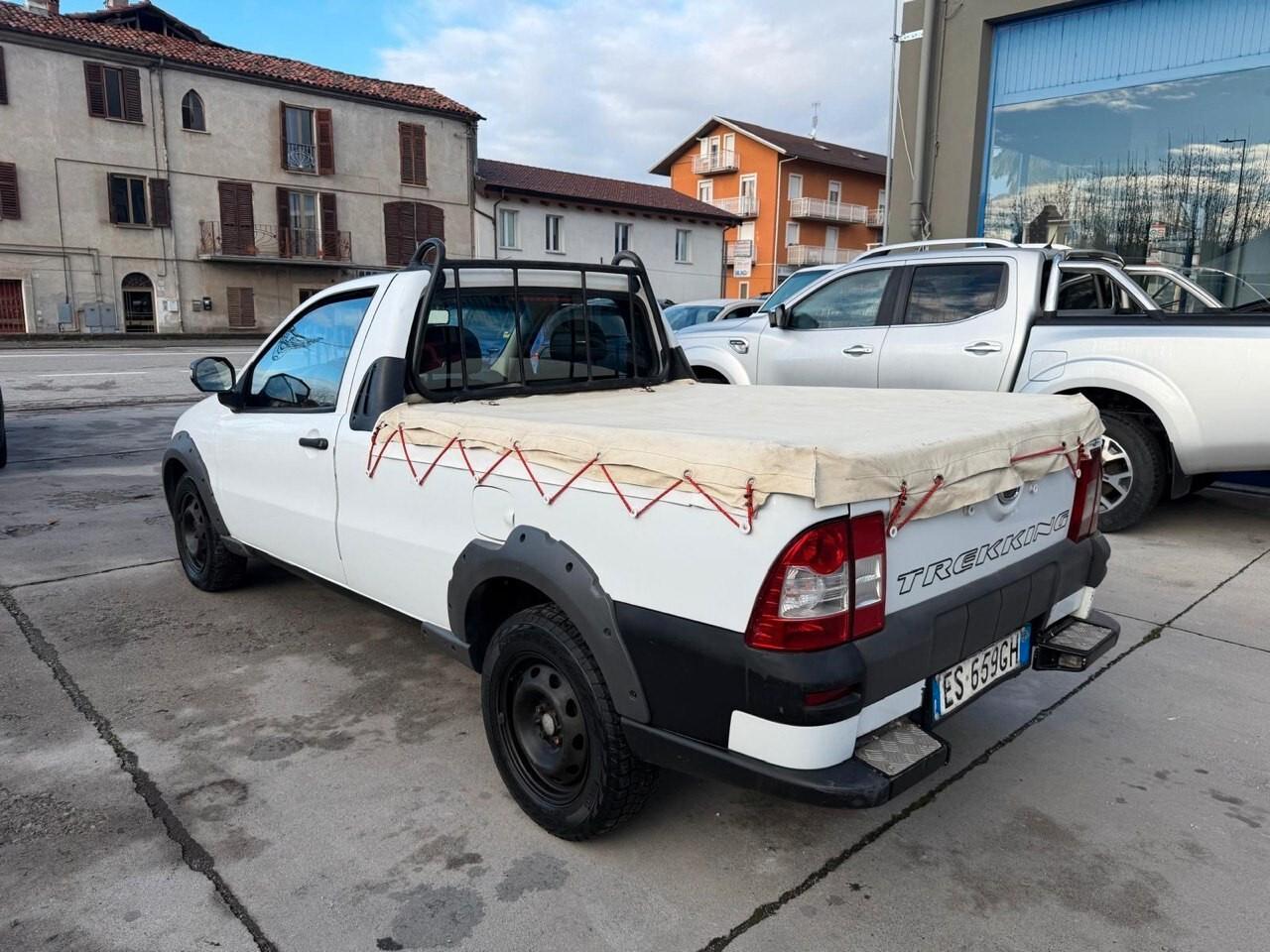 Fiat Strada 1.3 MJT 95CV Pick-up Trekking