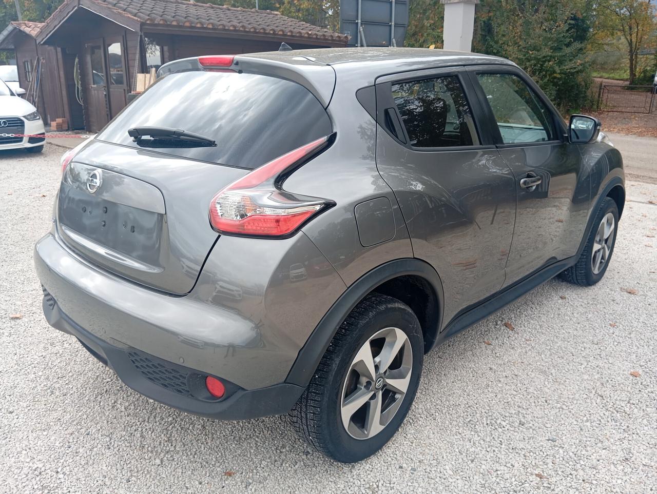 Nissan Juke 1.6 GPL Acenta