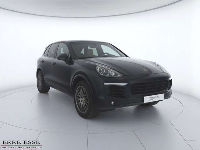 Porsche Cayenne 3.0 platinum edition tiptronic