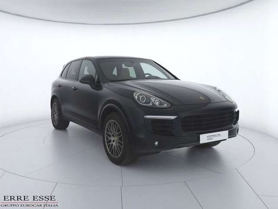 Porsche Cayenne 3.0 platinum edition tiptronic