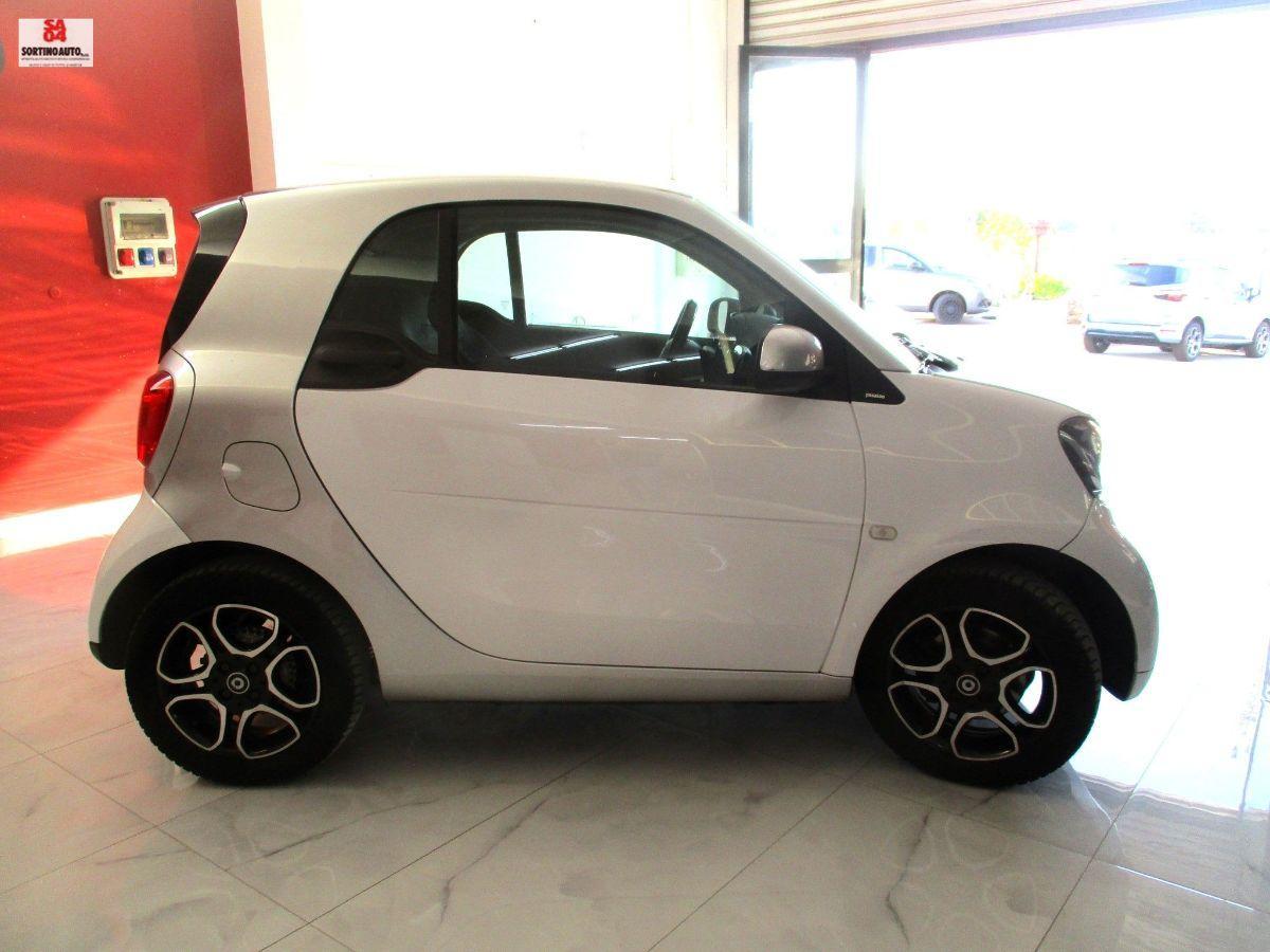 SMART Fortwo 70 1.0 t.amic Passion-2018 KM115000