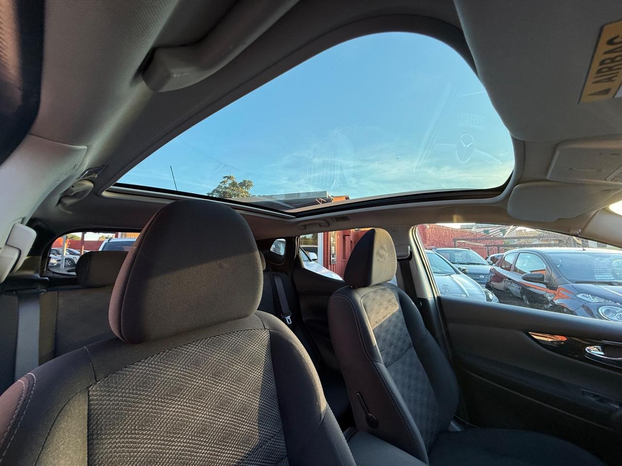 Qashqai 1.5 dCi Tekna-unipro( 58 mila km )-rate-garanzia