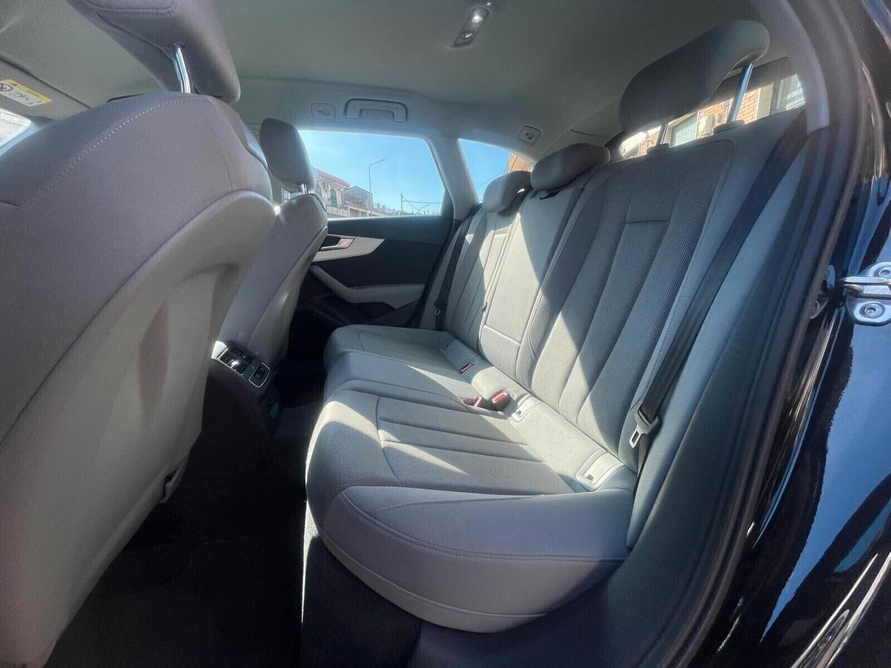 Audi A4 Avant 35 TDI/163 CV S tronic Business Advanced