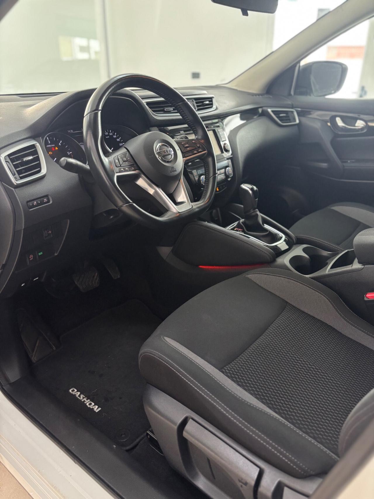Nissan Qashqai 1.5 dCi N-Connecta