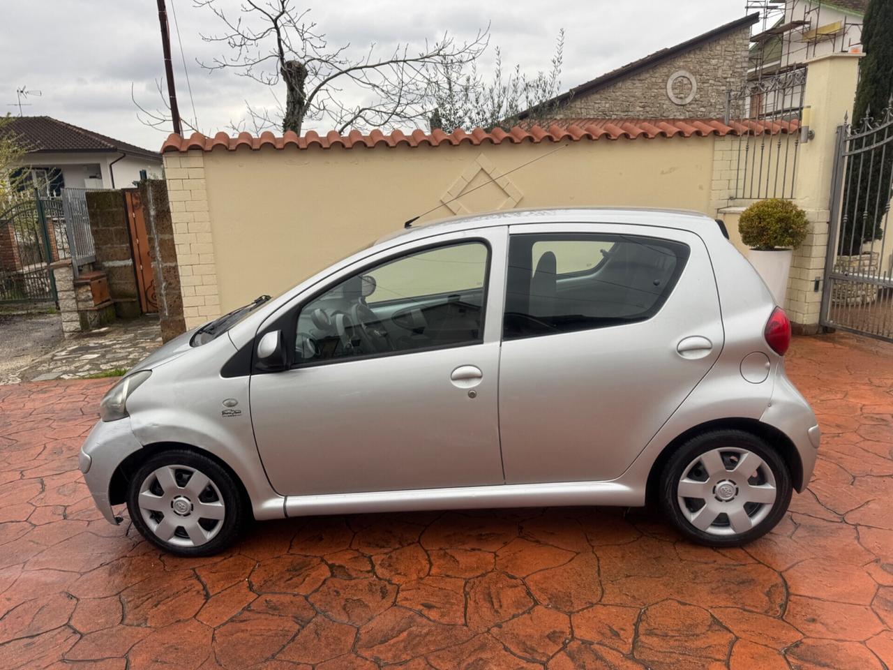 Toyota Aygo 1.0 5porte Consegna tutta Italia