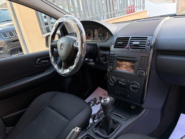 MERCEDES-BENZ A 160 CDI BlueEFFICIENCY Elegance