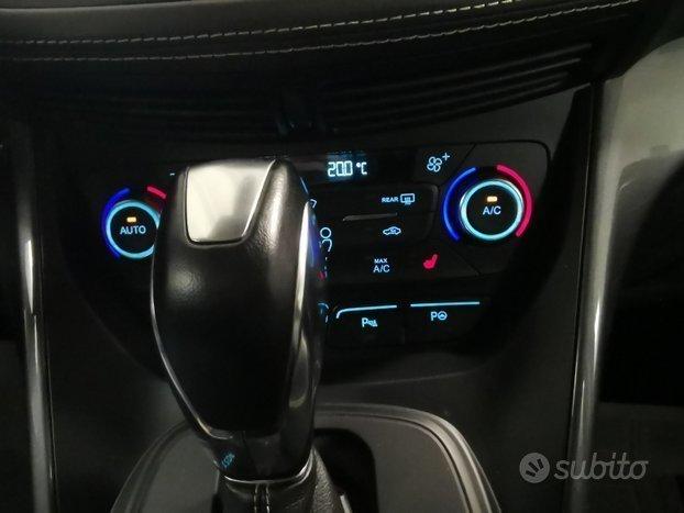 Ford Kuga 2.0 TDCI 180 CV 4WD Powershift Vignale