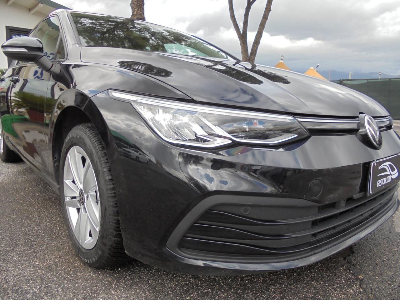 Volkswagen Golf 1.0 eTSI EVO DSG Life