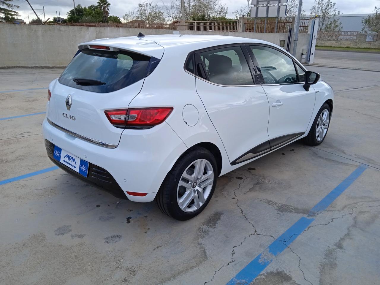 Renault Clio dCi 8V 75 CV 5 porte Duel