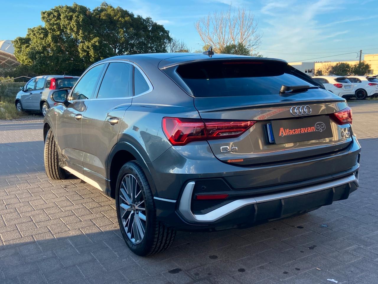 Audi Q3 Sportback 35 2.0 tdi S line s-tronic