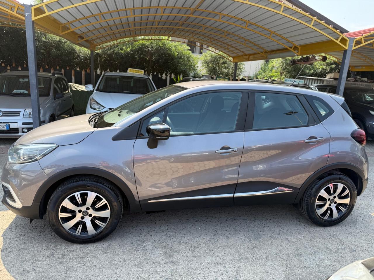 Renault Captur dCI 90 CV ADATTA NEO PAT. Km certif