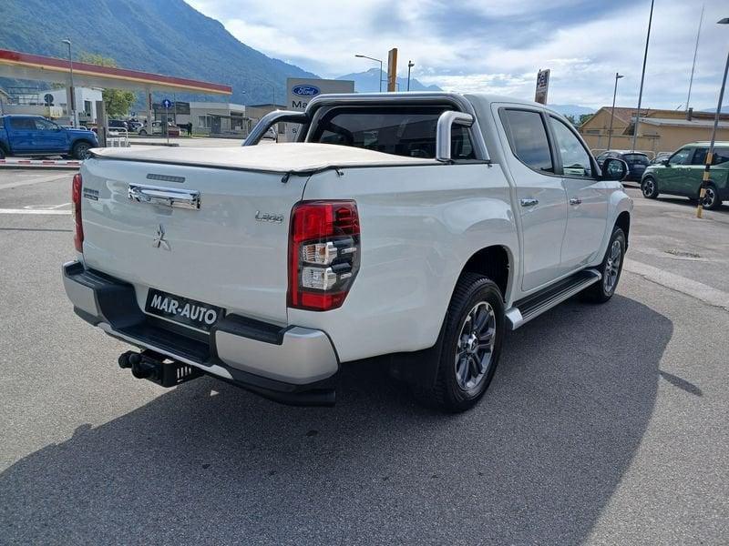 Mitsubishi L200 2.3 D Club Cab 4x4 Super Select Intense + IVA