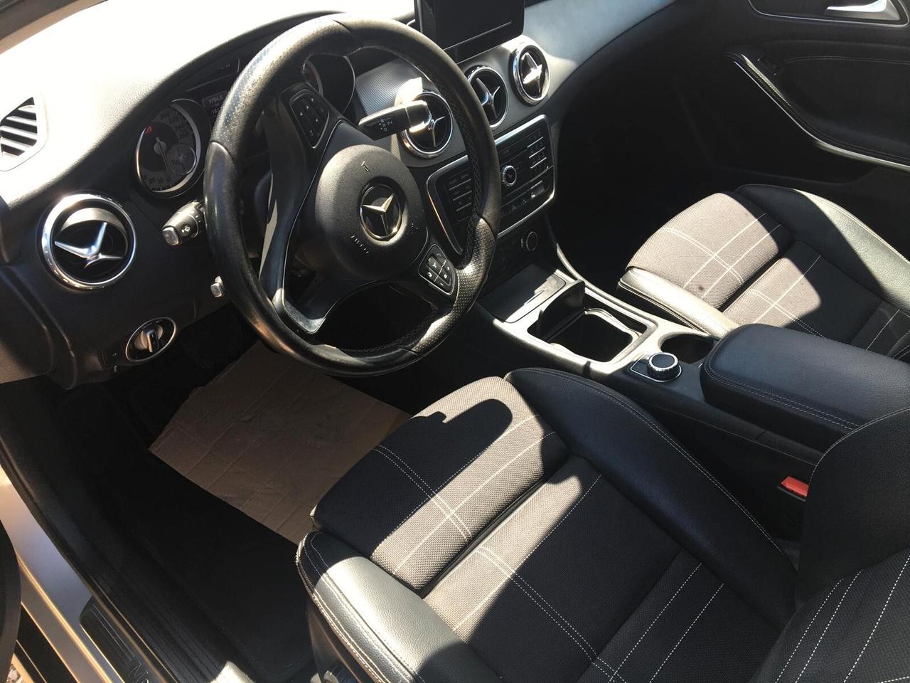 Mercedes-benz GLA 180 GLA 180 d Automatic Sport