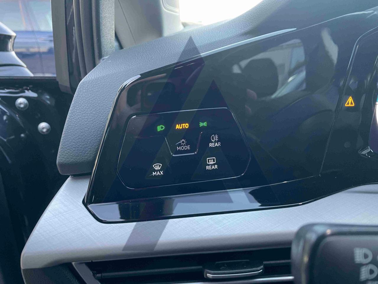 Volkswagen Golf Variant 2.0 TDI 115 CV SCR Life dsg