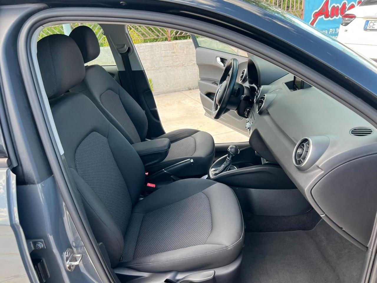 Audi A1 SPB 1.6 TDI 116 CV S tronic BICOLOR
