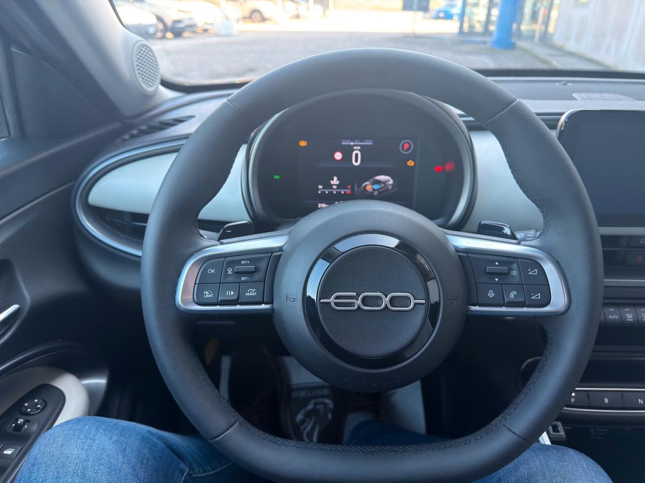 Fiat 600 Hybrid 136 CV DCT MHEV La Prima