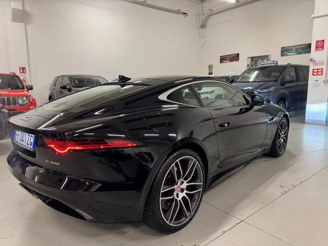 JAGUAR F-Type 2.0 aut. Coupé R-Dynamic 300CV KM. 43.200