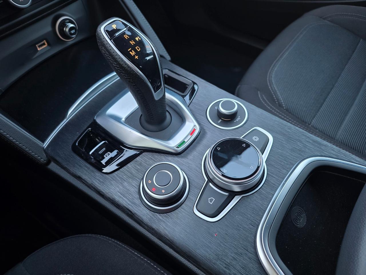 Alfa Romeo Stelvio 2.2 190cv Q4 AUT. / CERCHI 20"