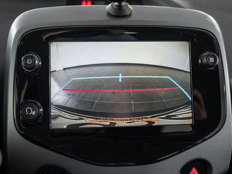 Toyota Aygo Aygo Connect 1.0 VVT-i 72 CV 5 porte x-play MMT