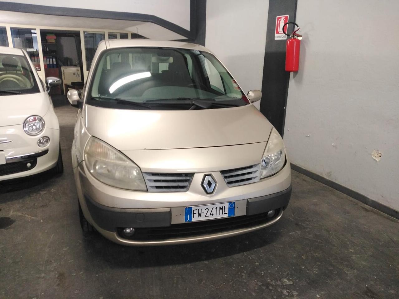 Renault Scénic 1.9 dCi - 2006