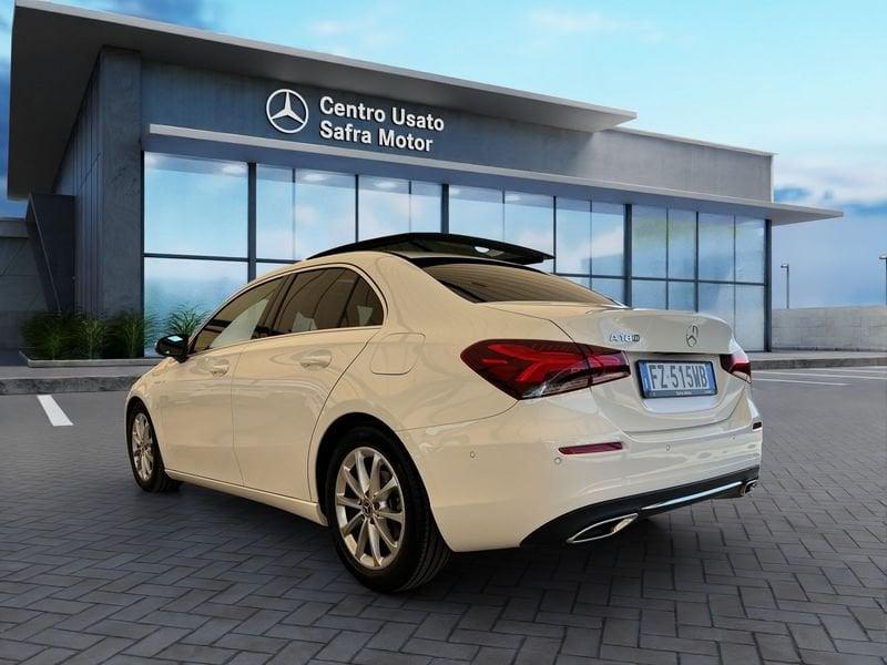 Mercedes-Benz Classe A A 180 Sedan Automatic 4p. Sport Advanced