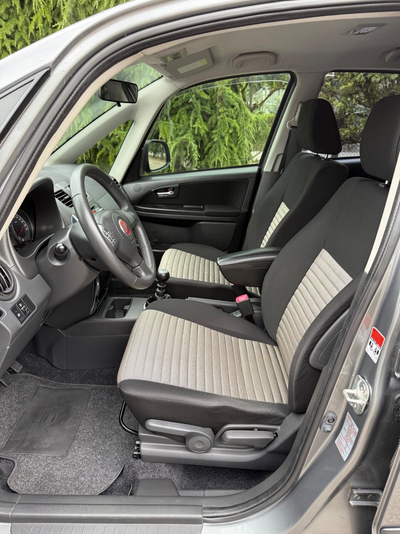 Fiat Sedici 2.0 MJT 16V DPF 4x4 Experience
