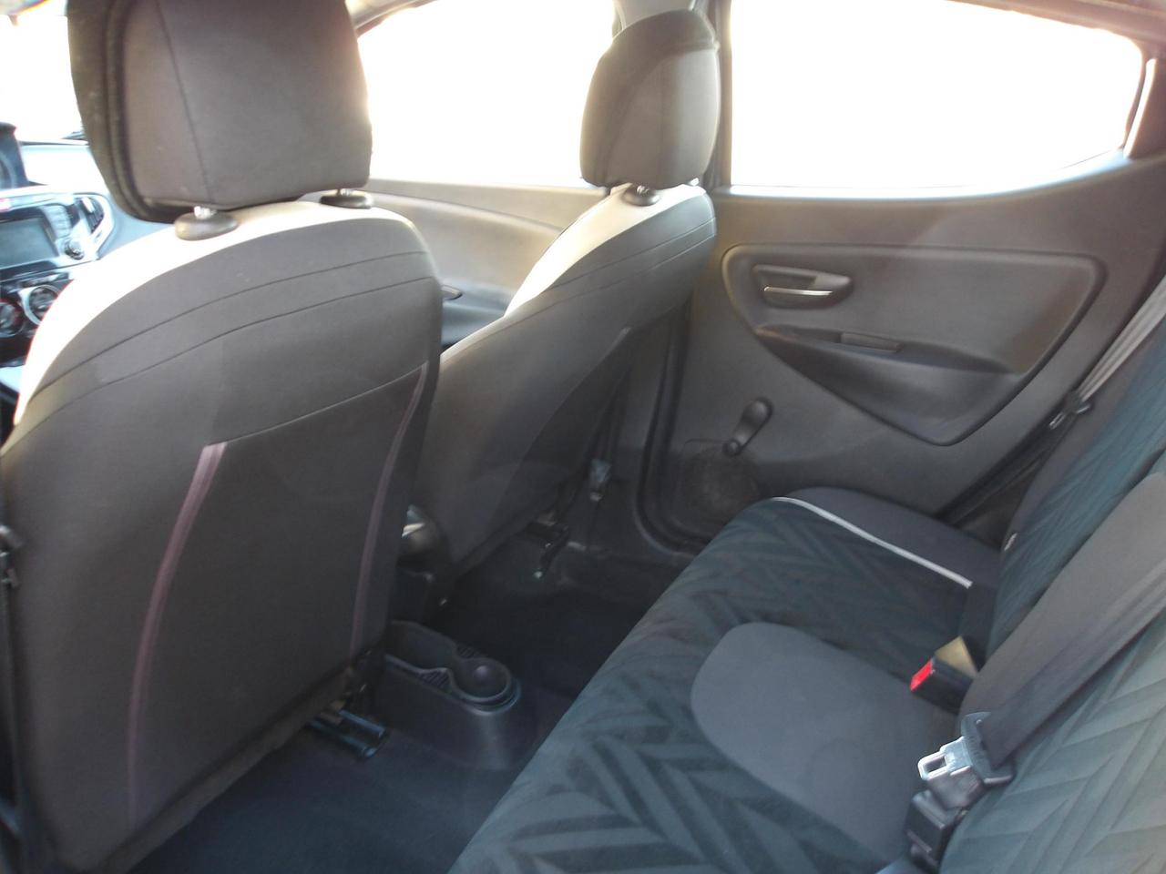 Lancia Ypsilon 5 Porte Ypsilon 1.2 Elefantino Blur 69cv